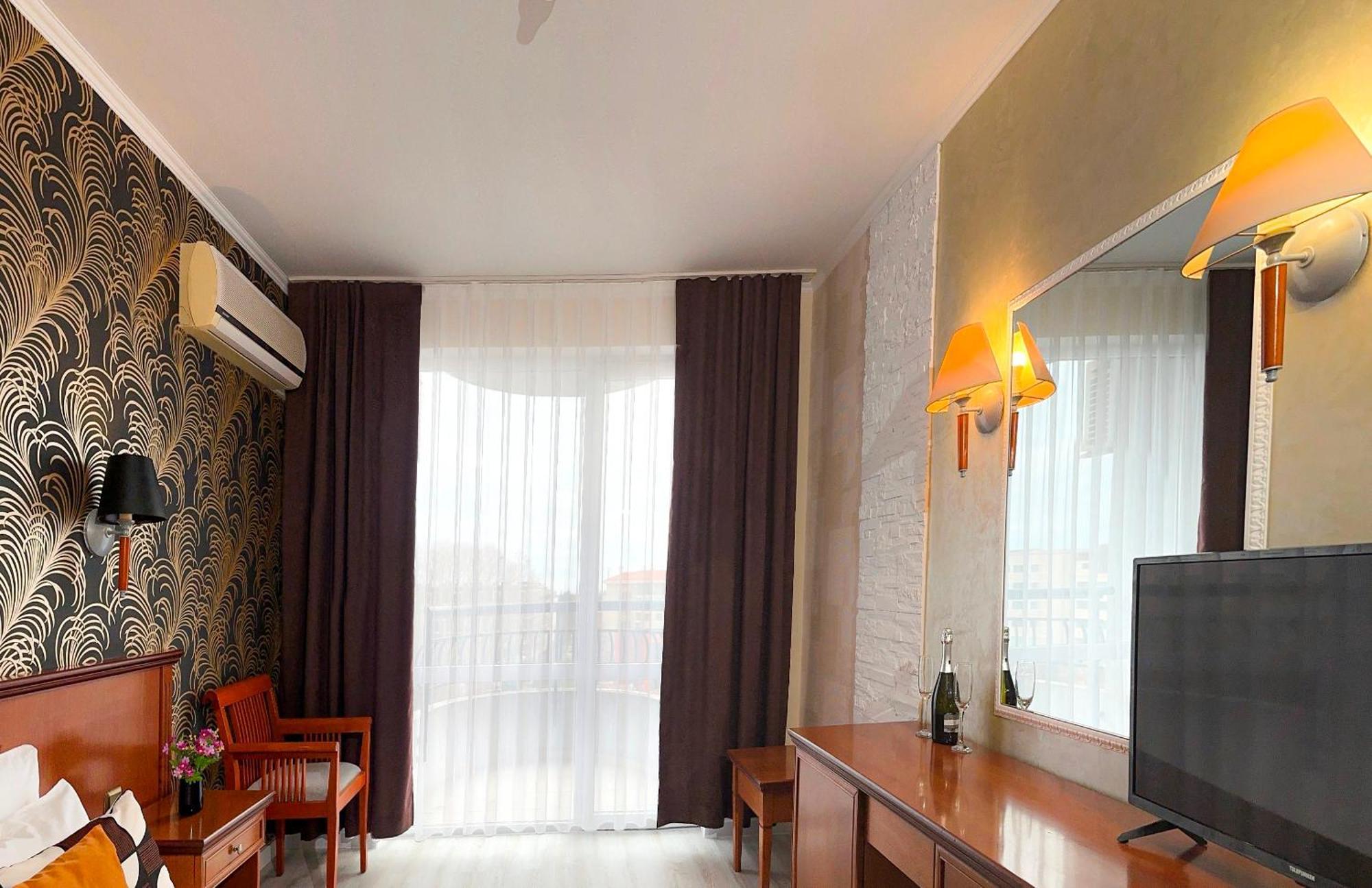 Hotel Yo Saints Constantine and Helena Ngoại thất bức ảnh