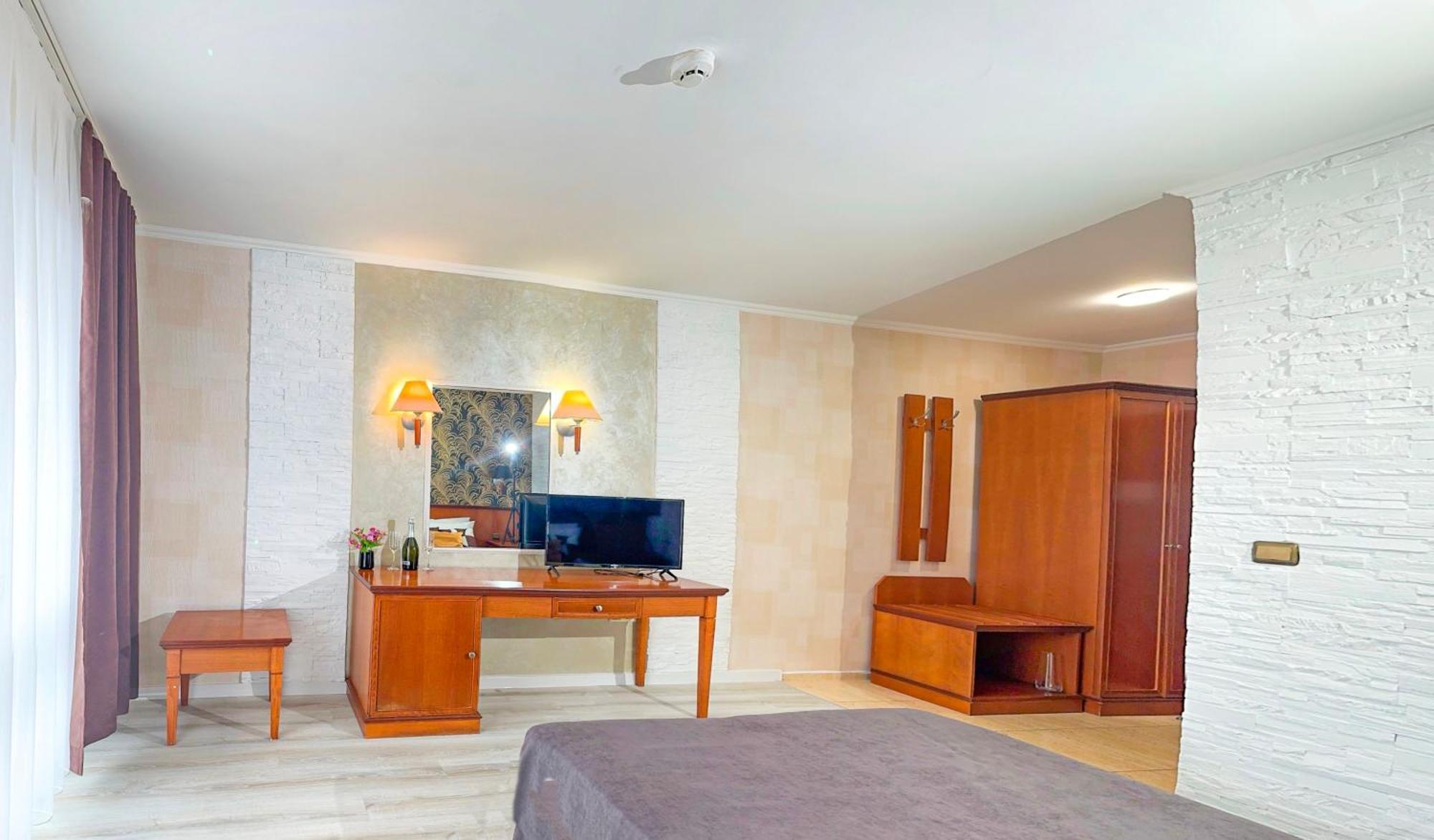 Hotel Yo Saints Constantine and Helena Ngoại thất bức ảnh