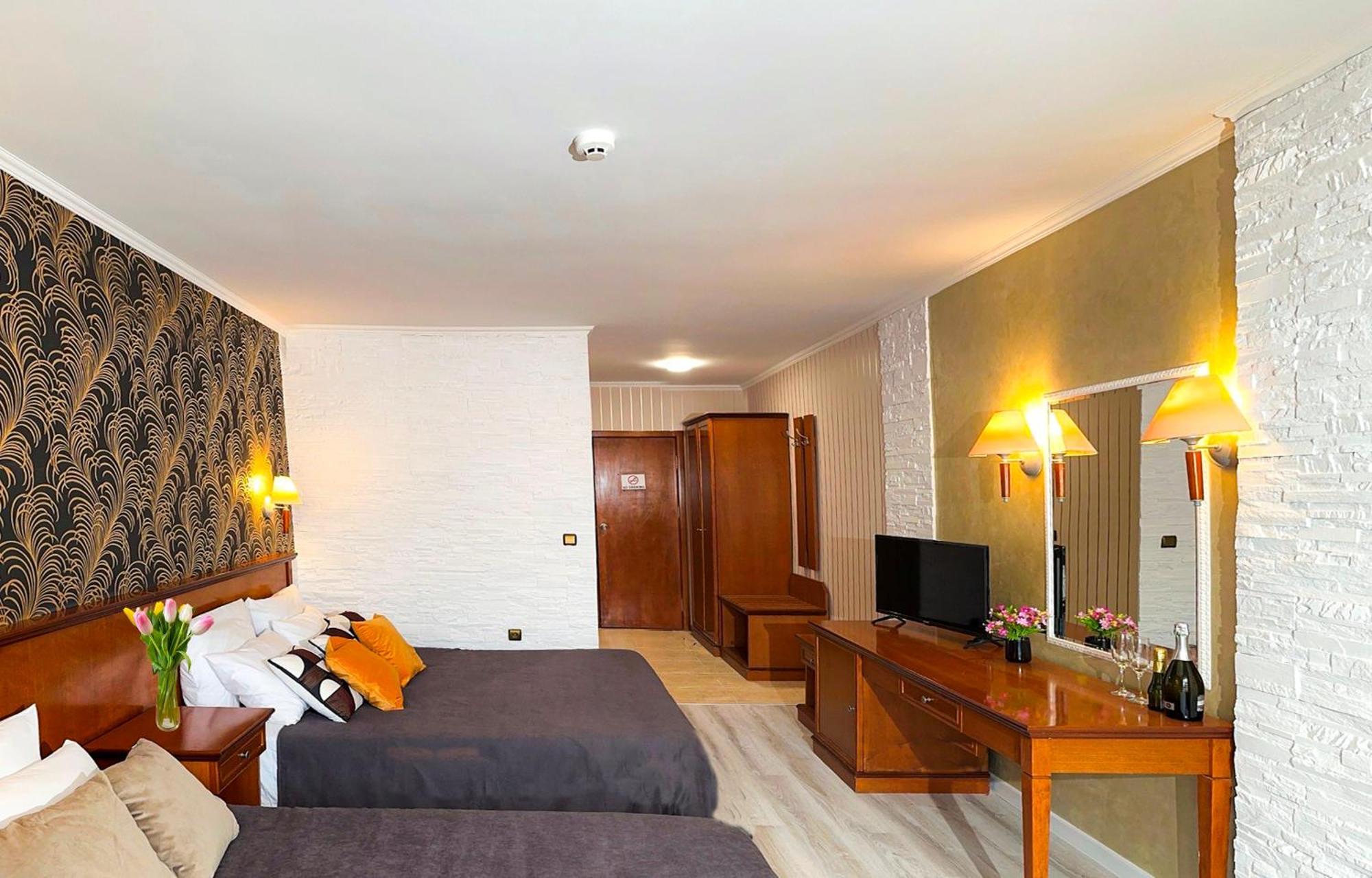 Hotel Yo Saints Constantine and Helena Ngoại thất bức ảnh