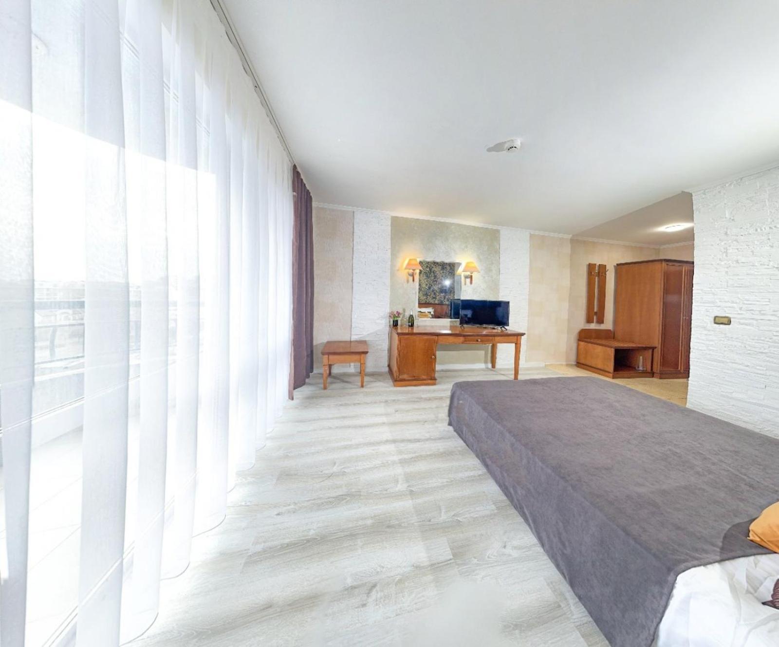 Hotel Yo Saints Constantine and Helena Ngoại thất bức ảnh